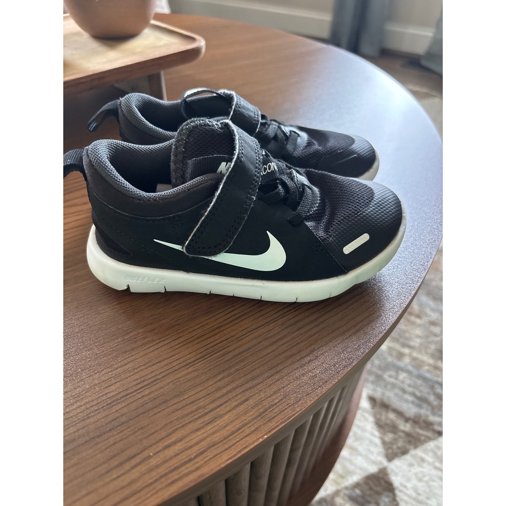 Nike Flex Contact 3 Kids Shoes Black  CJ2073-001 Size 10 C  EUC